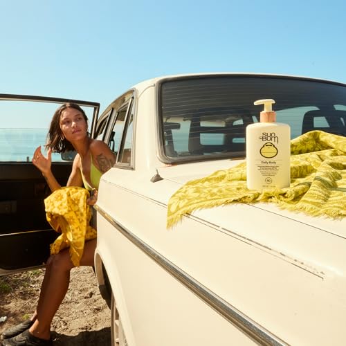 Sun Bum Daily SPF 50 Sunscreen Body Lotion - Broad Spectrum Moisturizing Sunscreen with Vitamin E - Vegan and Hawaii 104 Act Compliant (Without Octinoxate & Oxybenzone) - Dermatologist Tested - 8 oz