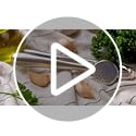 Kitessensu High Effective Garlic Press With Studs, Heavy Duty Garlic Mincer, Easy to Squeeze and Clean, Rust Proof & Dishwasher Safe, Ginger Crusher- Imperial Silver
