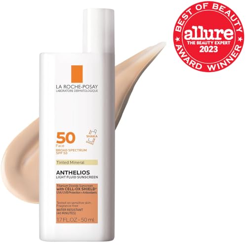 La Roche-Posay Anthelios Sunscreen SPF 40, Ultra-Light Fluid Broad Spectrum SPF 40, Face Sunscreen with Titanium Dioxide Mineral, Lightweight & Fast-Absorbing, Oil-Free, Matte Finish