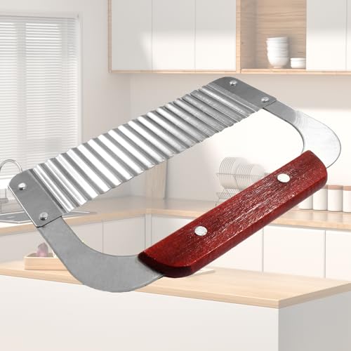 Murtenze Stainless Steel Crinkle Cutter, Wavy Potato Soap Cutting Tool Heavy Duty Wavy Crinkle Cutting Chopping French Fry Slicer Wavy Rotary Cutter with Wooden Handle for Carrot Vegetable(1 Pack)