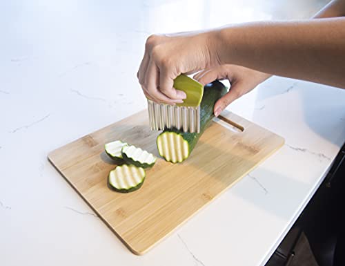 Joie Crinkle Cutter Knife, Wavy Slicer for Potatoes, Vegetables and Fruits, Great for Kids First Cutting Tool, Fun Kitchen Gadget, Stainless Steel, BPA-Free, Colors May Vary