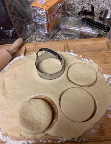 3 Pieces Round Biscuit Cutter with Handle - Stainless Steel Round Circle Doughnut Cutter Baking Molds Assorted Size