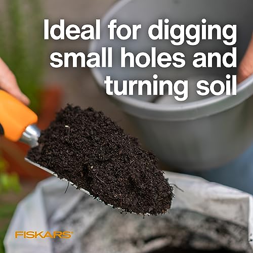 Fiskars Trowel, Heavy Duty Gardening Hand Tool with Hang Hole, For Digging and Planting, Rust Resistant Cast Aluminum